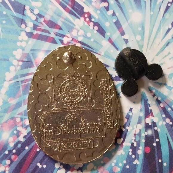 Donald Duck Disney pin Hong Kong Disneyland - Picture 2 of 2